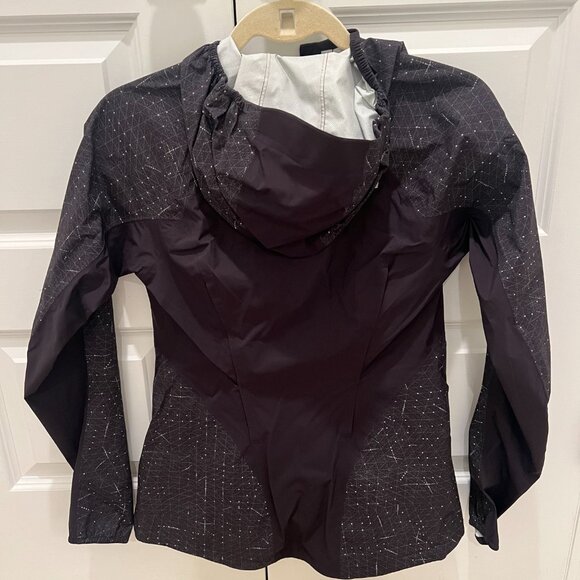 North Face Rain Jacket - Picture 2 of 4